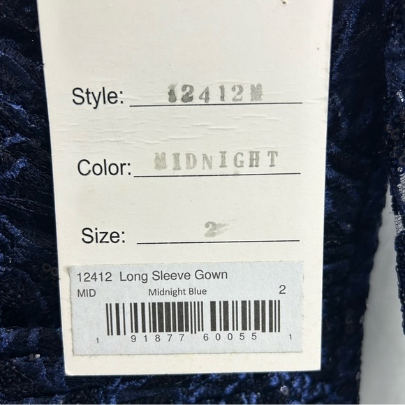 Mac Duggal 12412 NWT LONG SLEEVE RUCHED SEQUINED V-NECK GOWN - Picture 10 of 12